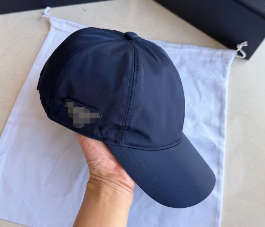 High-end navy blue casual hat