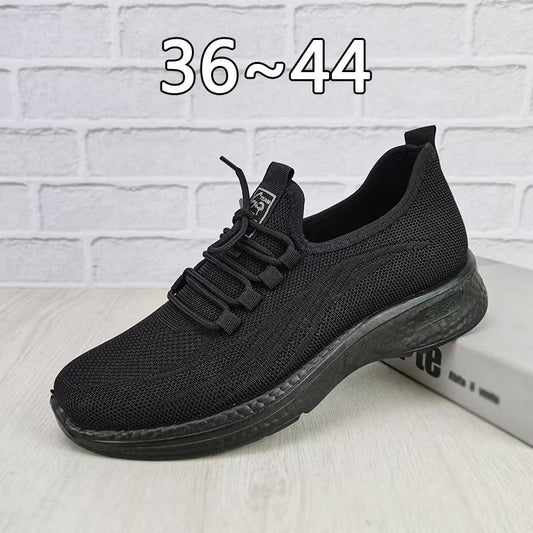 Atmungsaktive Sportschuhe aus Mesh
