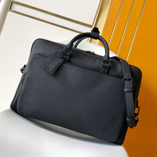 حقيبة كمبيوتر محمول جلدية سوداء