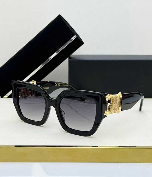 Schwarze Vollrahmen-Sonnenbrille