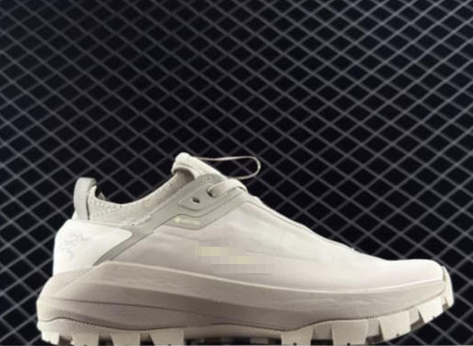 Baskets d'extérieur imperméables beige clair