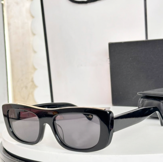 Black Full Frame Sunglasses